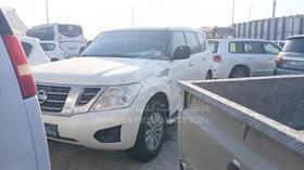 2019 Nissan Patrol — Front Left Angle — Photo 5 — Thumbnail