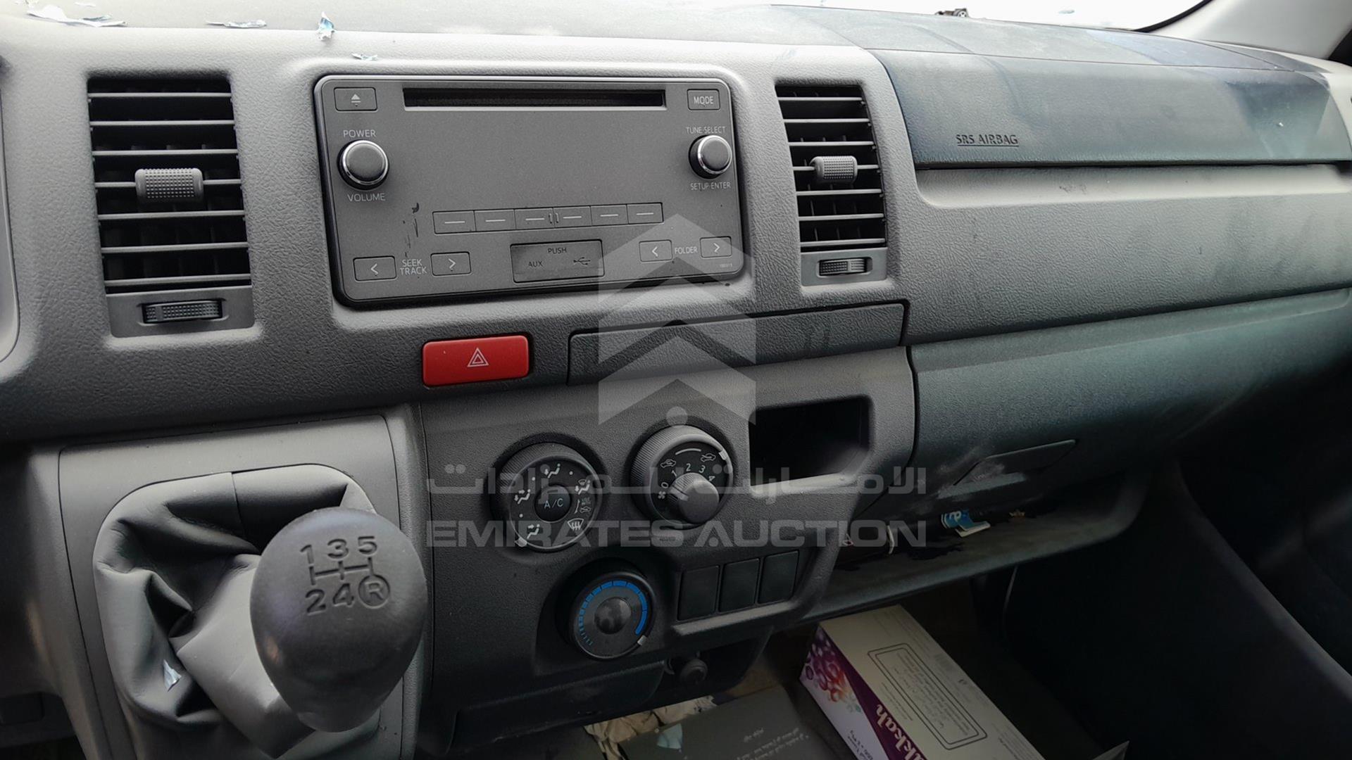 2015 TOYOTA HIACE VIN: JTFHX02P1F0099355