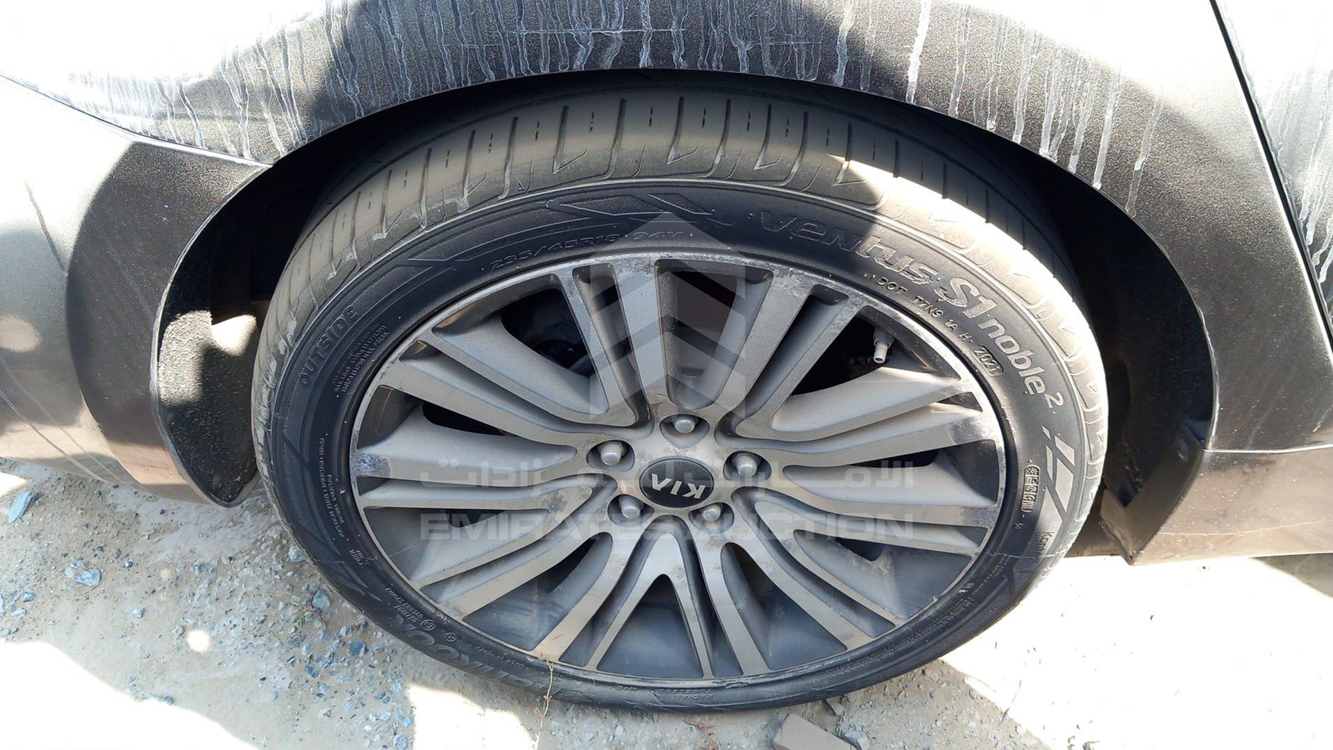 2014 KIA CADENZA VIN: KNALN4D75E5145281