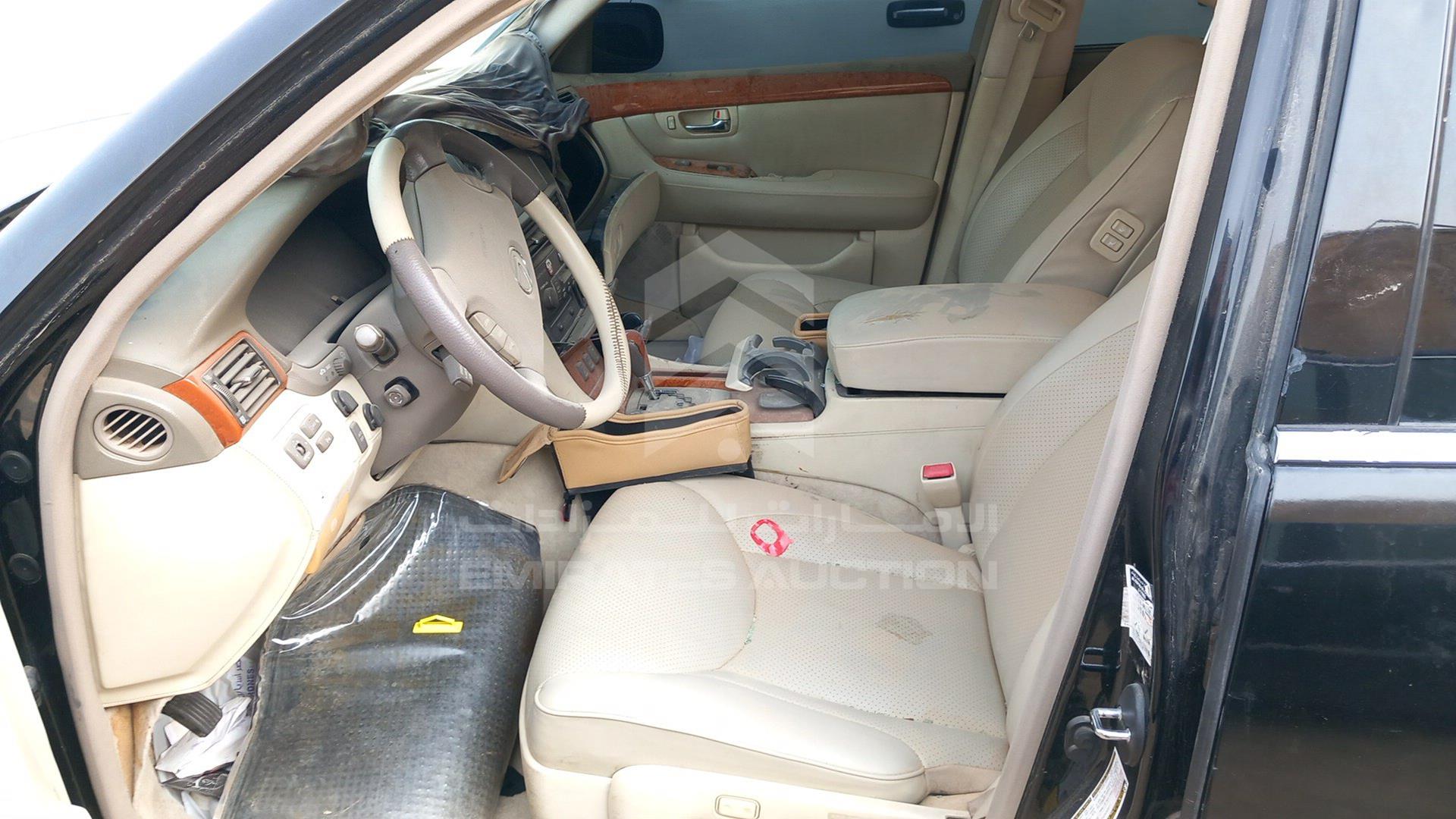 2004 LEXUS LS 430 VIN: JTHBN36F040128217