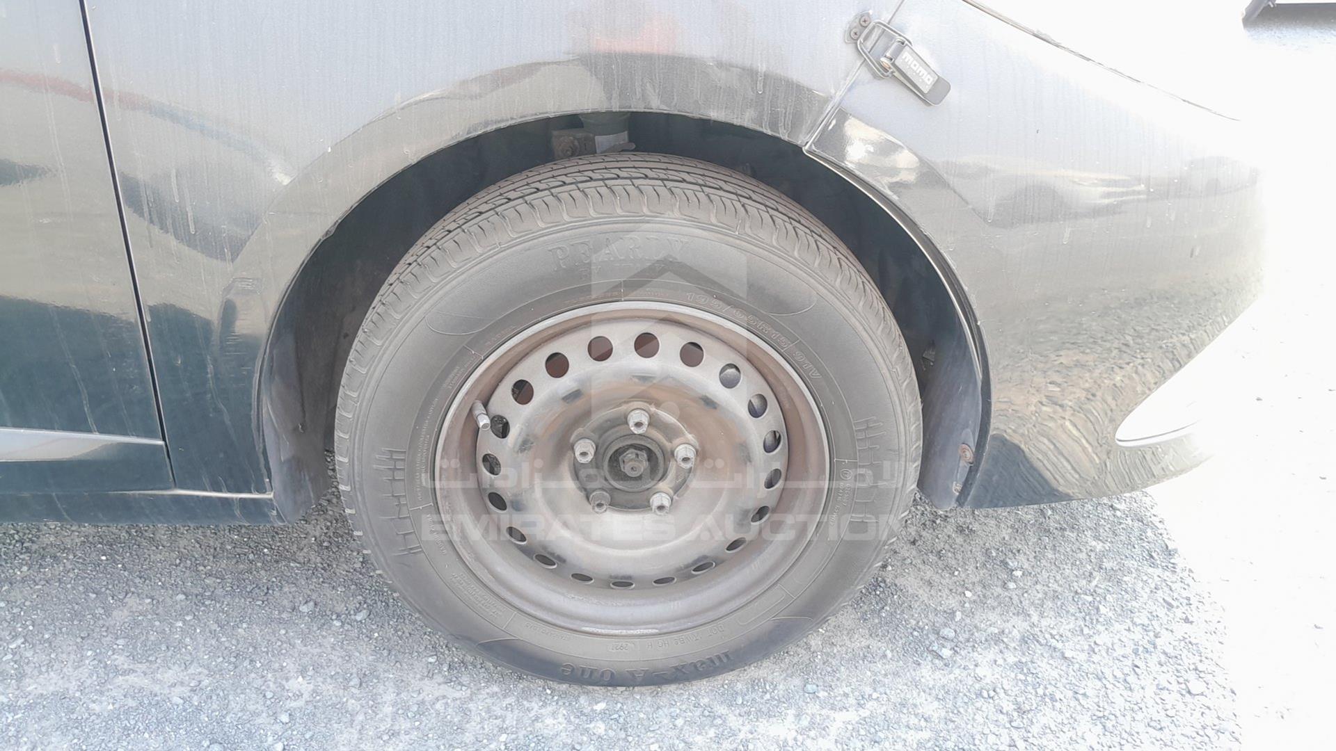 2014 RENAULT FLUENCE VIN: VF1LZLET2EC274201