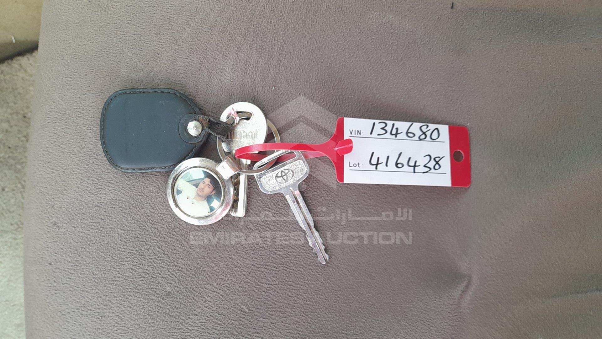 2004 TOYOTA COROLLA VIN: JTDBR23E440134680
