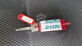 2014 Nissan Urvan — Keys — Photo 4 — Thumbnail