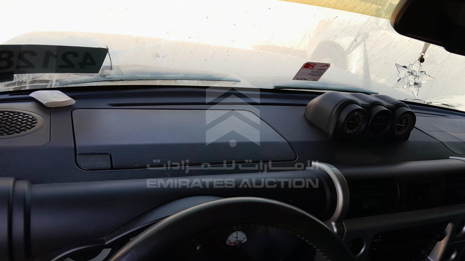 2011 TOYOTA FJ CRUISER VIN: JTEBU11F9BK101045