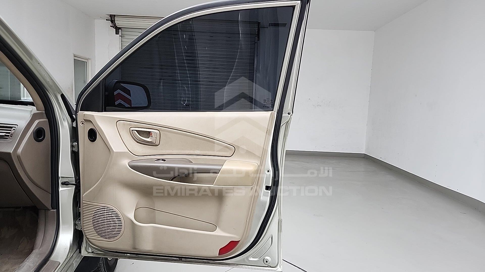 2008 HYUNDAI TUCSON VIN: KMHJM81B78U821197