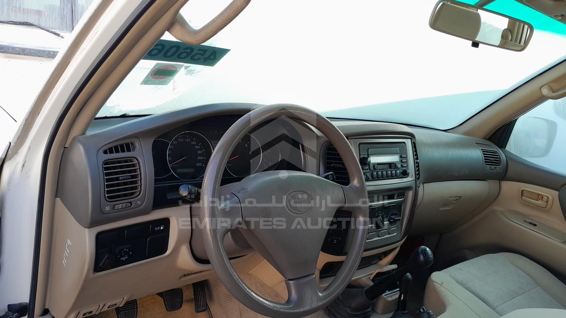 2007 TOYOTA LAND CRUISER VIN: JTGHJ09J377006875