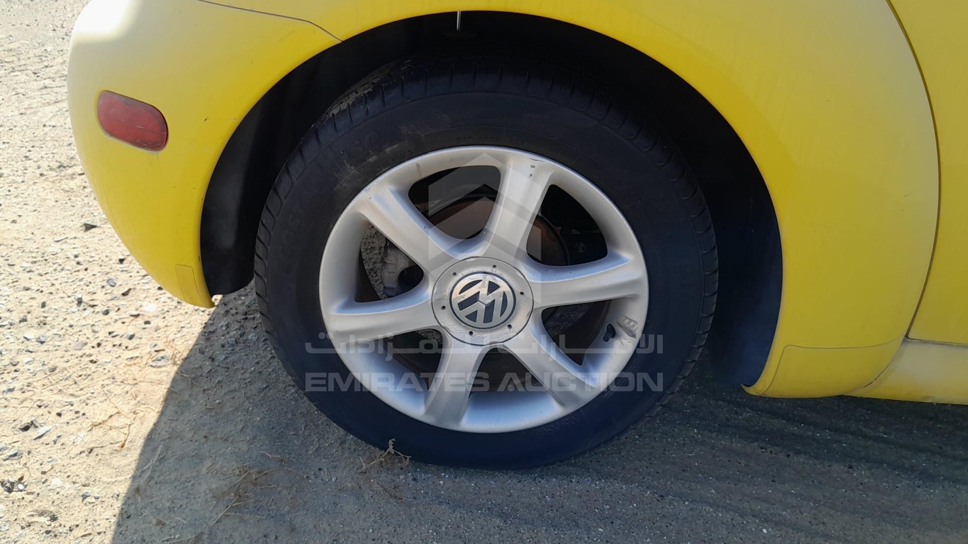 2002 VOLKSWAGEN BEETLE VIN: WVWZZZ9CZ2M624694