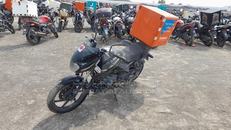 MD2A11CYXLCC61628 Auction: EmiratesAuction Lot: 406907 MD2A11CYXLCC61628 Bajaj Pulsar 0 BLACK Photo 4