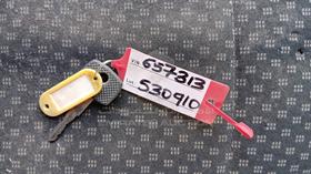 Mercedes 1844 — Keys — Photo 3 — Thumbnail