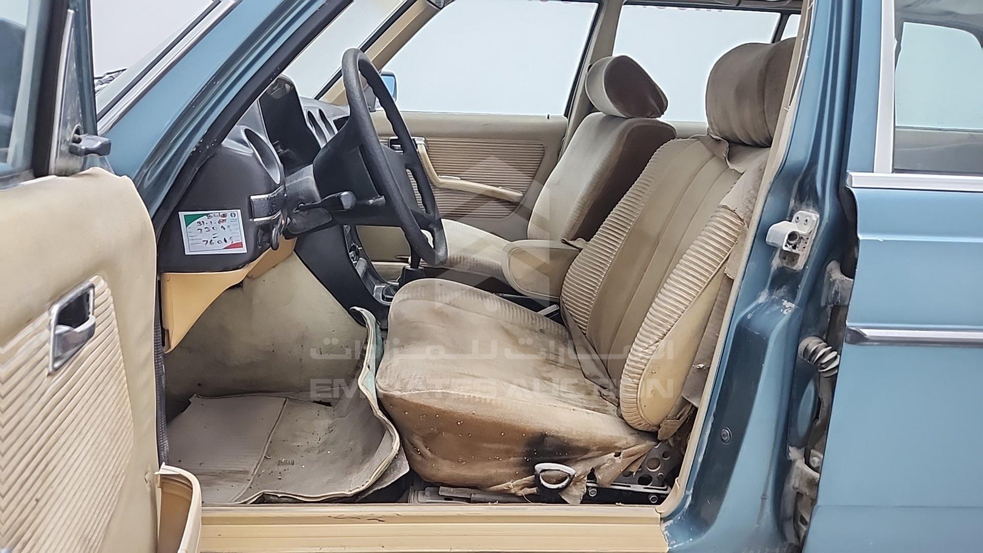 1981 MERCEDES 250 VIN: WDB12302810105896