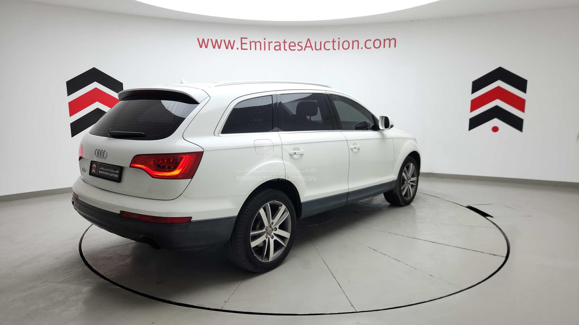 2011 AUDI Q7 VIN: WAUAGD4L6BD008768