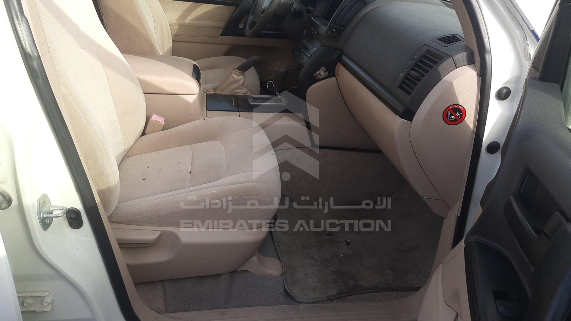 2013 TOYOTA LAND CRUISER VIN: JTMDU09J1D4064189