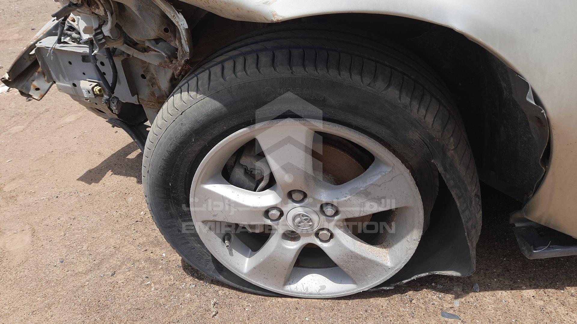 2005 TOYOTA CAMRY VIN: 4T1BE30KX5U501664