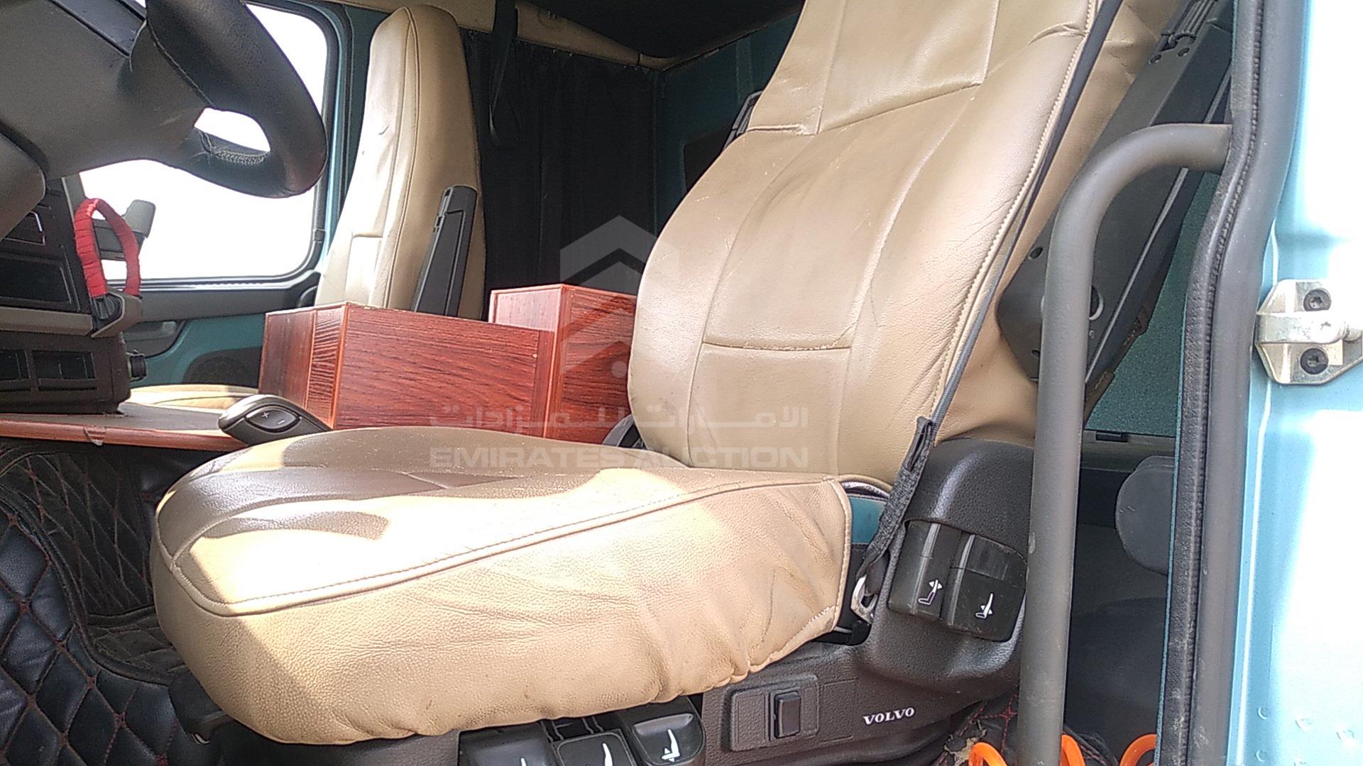 2018 VOLVO --- VIN: YV2XG30C4JA829631