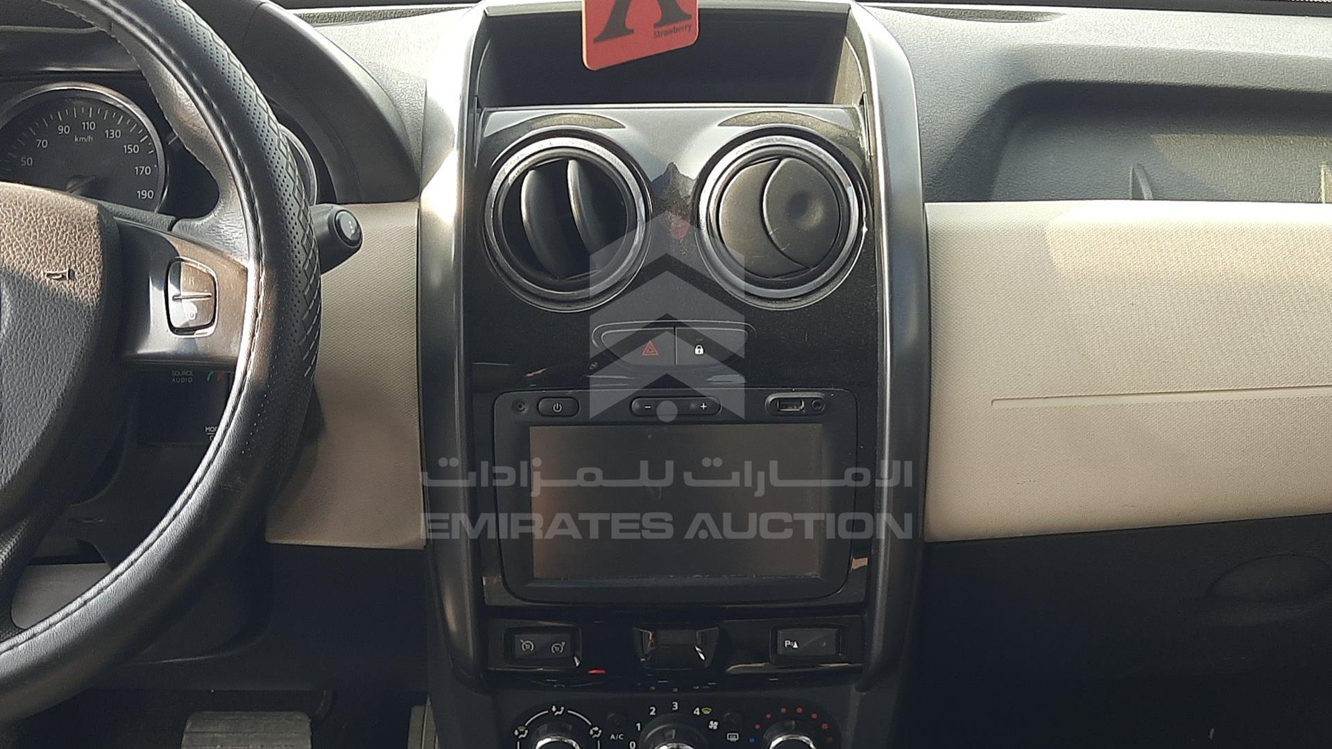 2018 RENAULT DUSTER VIN: VF1HSRGJ5JH588477