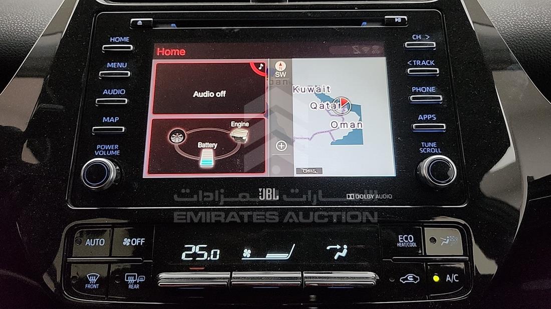 2020 Toyota Prius — Entertainment Systems & Camera Monitor & Navigation — Photo 19
