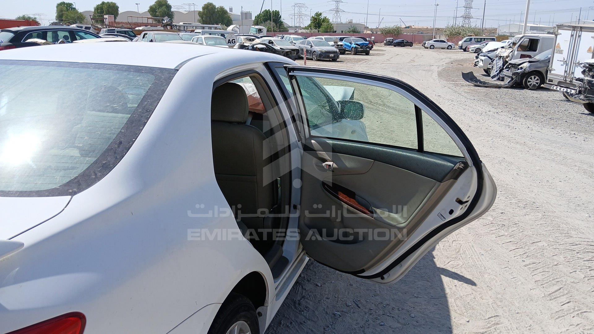 2008 TOYOTA COROLLA VIN: JTDBR40EX89007675