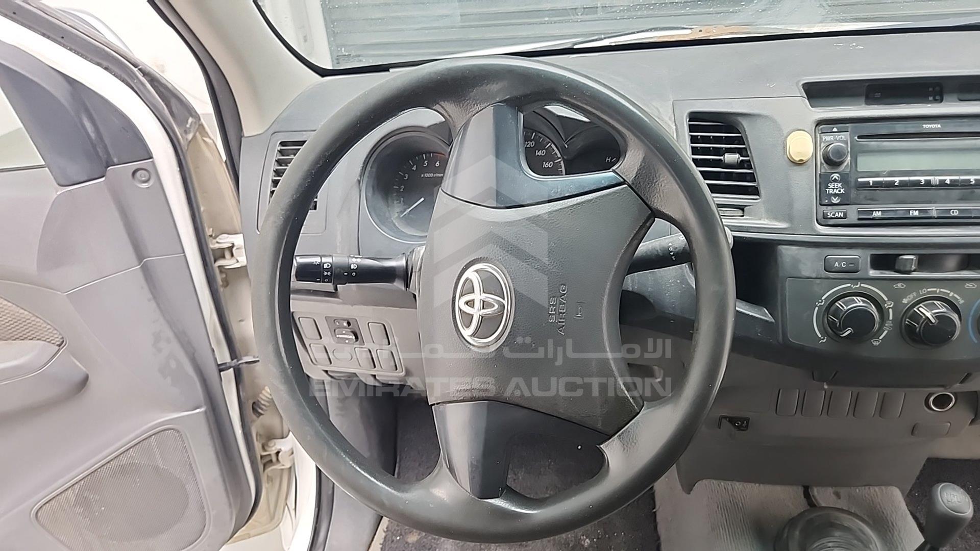 2013 TOYOTA HILUX VIN: MR0FX22GXD1386150