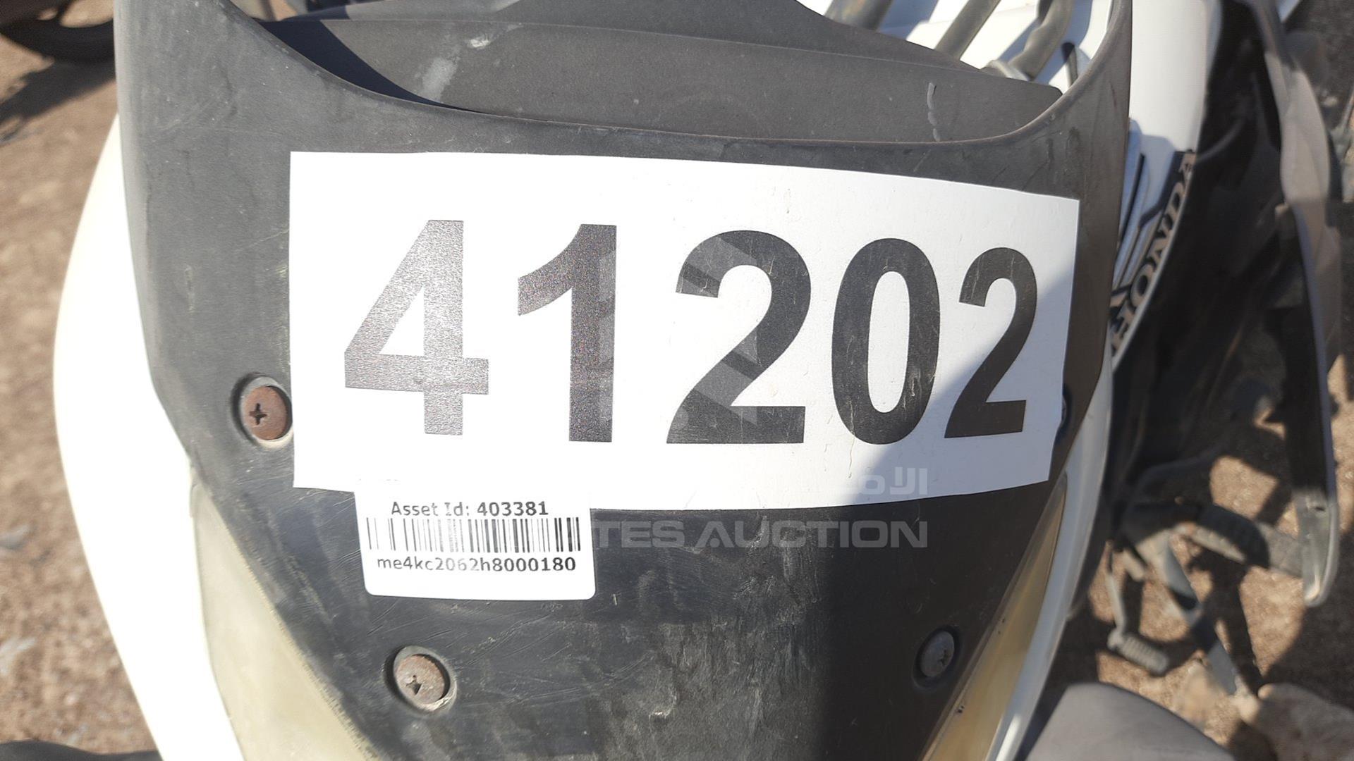 2017 HONDA UNICORN VIN: ME4KC2062H8000180