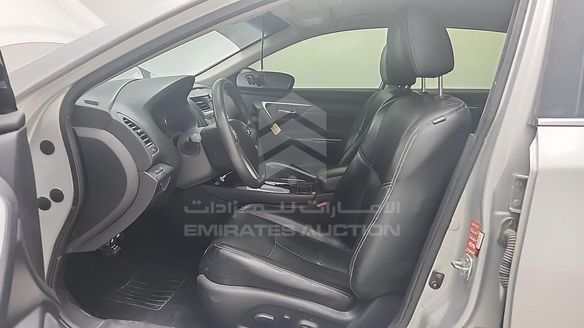 2017 NISSAN ALTIMA VIN: 1N4AL3AP4HC234120