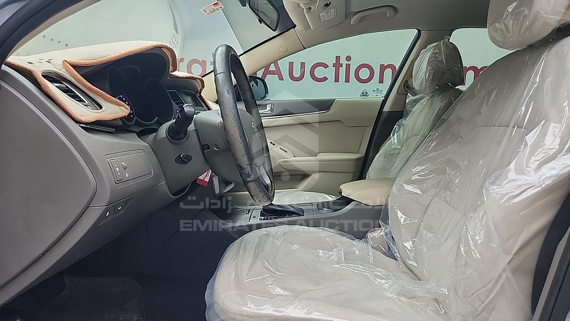 2011 KIA CADENZA VIN: KNALM4140B5028295