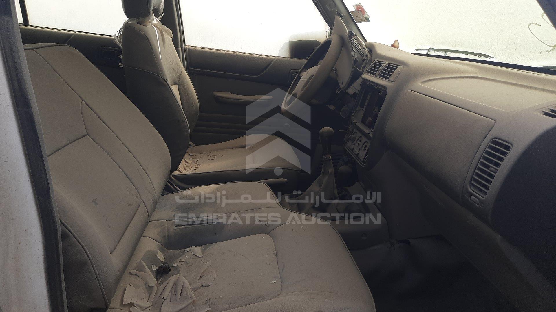 JN6BY11Y3YX430438 - 2000 Nissan Patrol - #401046