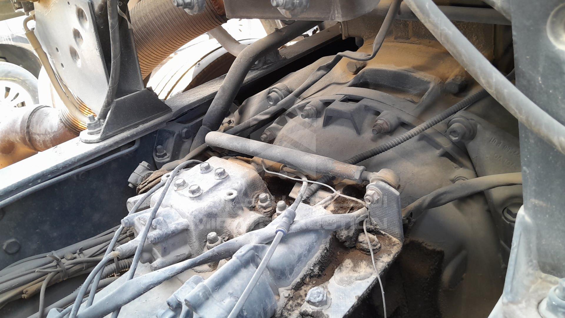 1996 VOLVO --- VIN: YV2F5A6C8TC754095