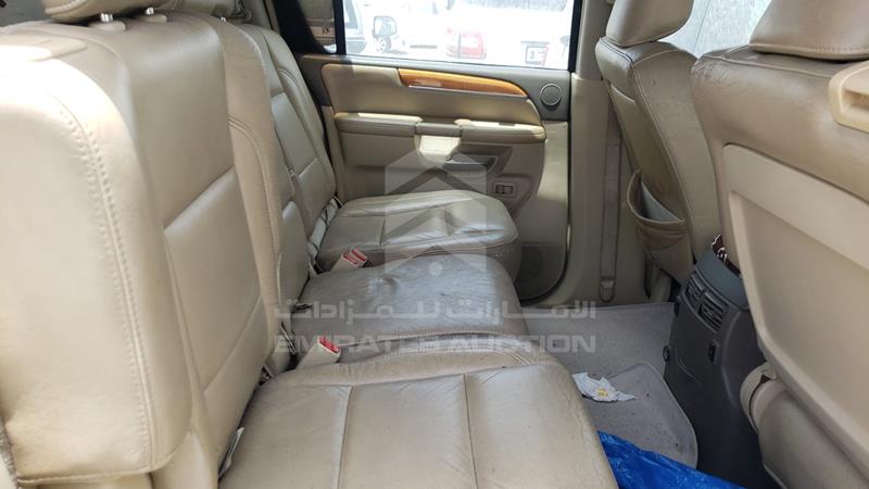 5N3AA08C89N903631 Auction: EmiratesAuction Lot: 405236 5N3AA08C89N903631 Infiniti QX56 2009 MAROON Photo 18