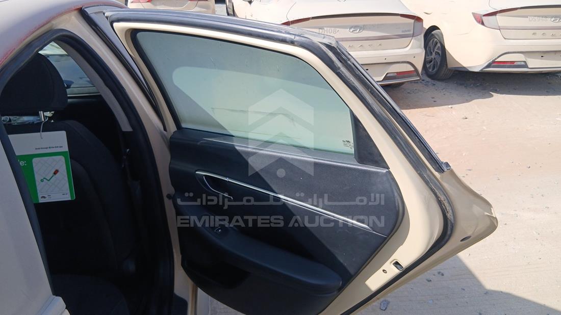 هيونداي سوناتا هجينة 2021 — الباب الخلفي الأيمن — صورة 22