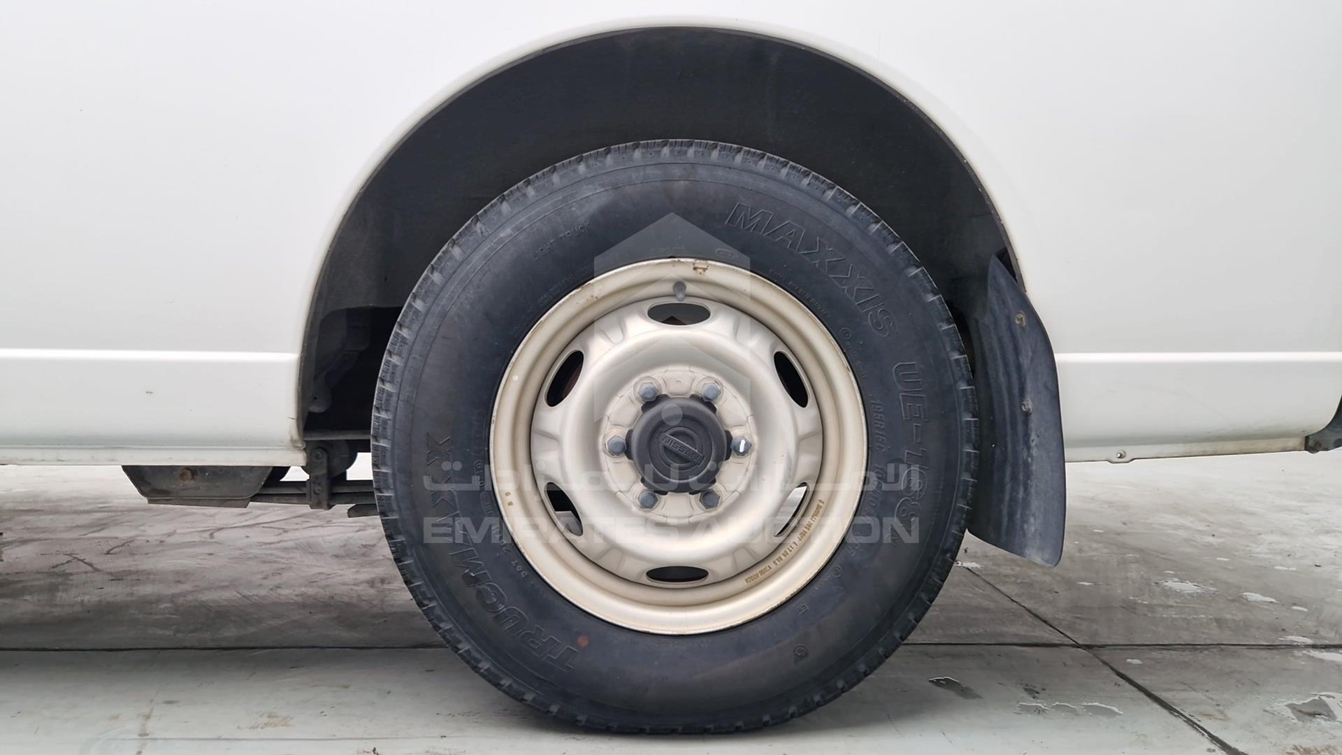 2010 NISSAN URVAN VIN: JN6AE54S1AX020536