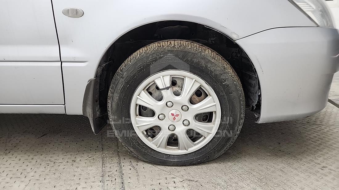 2006 Mitsubishi Lancer — Front Right Tyre — Photo 37