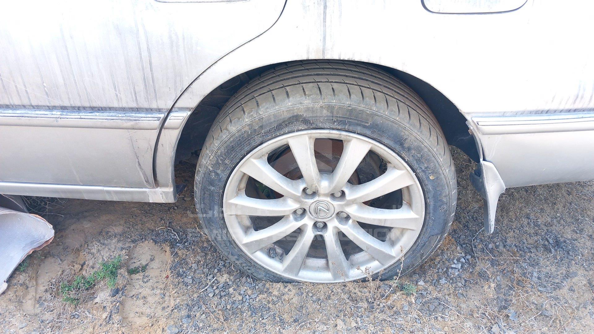 2002 TOYOTA CAMRY VIN: 6T1BG22K62X456938