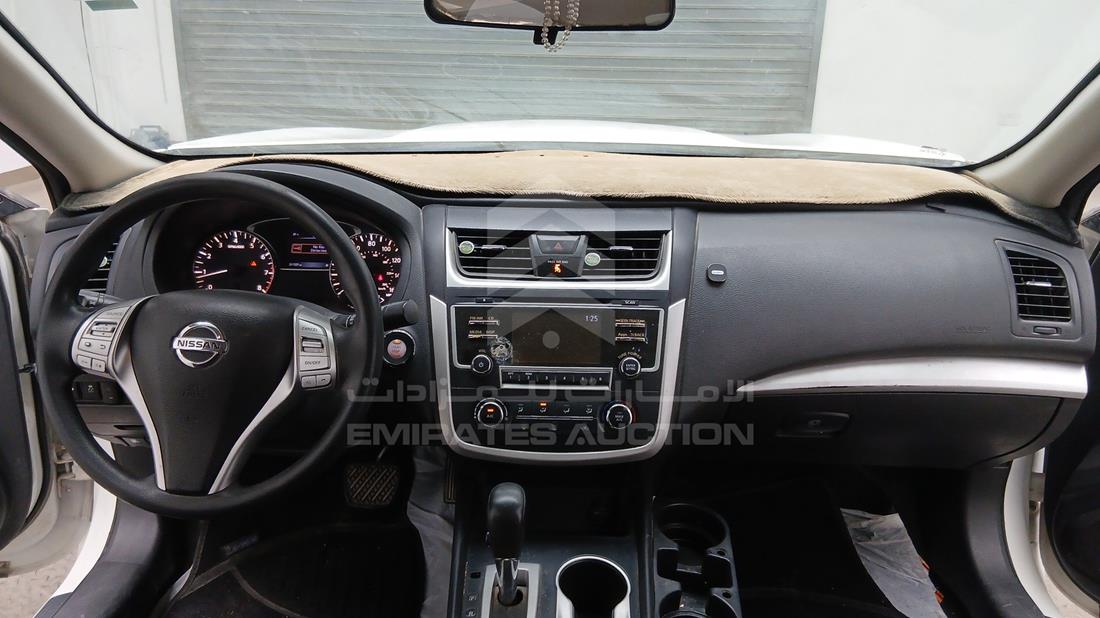2016 Nissan Altima — Full Dashboard View — Photo 18