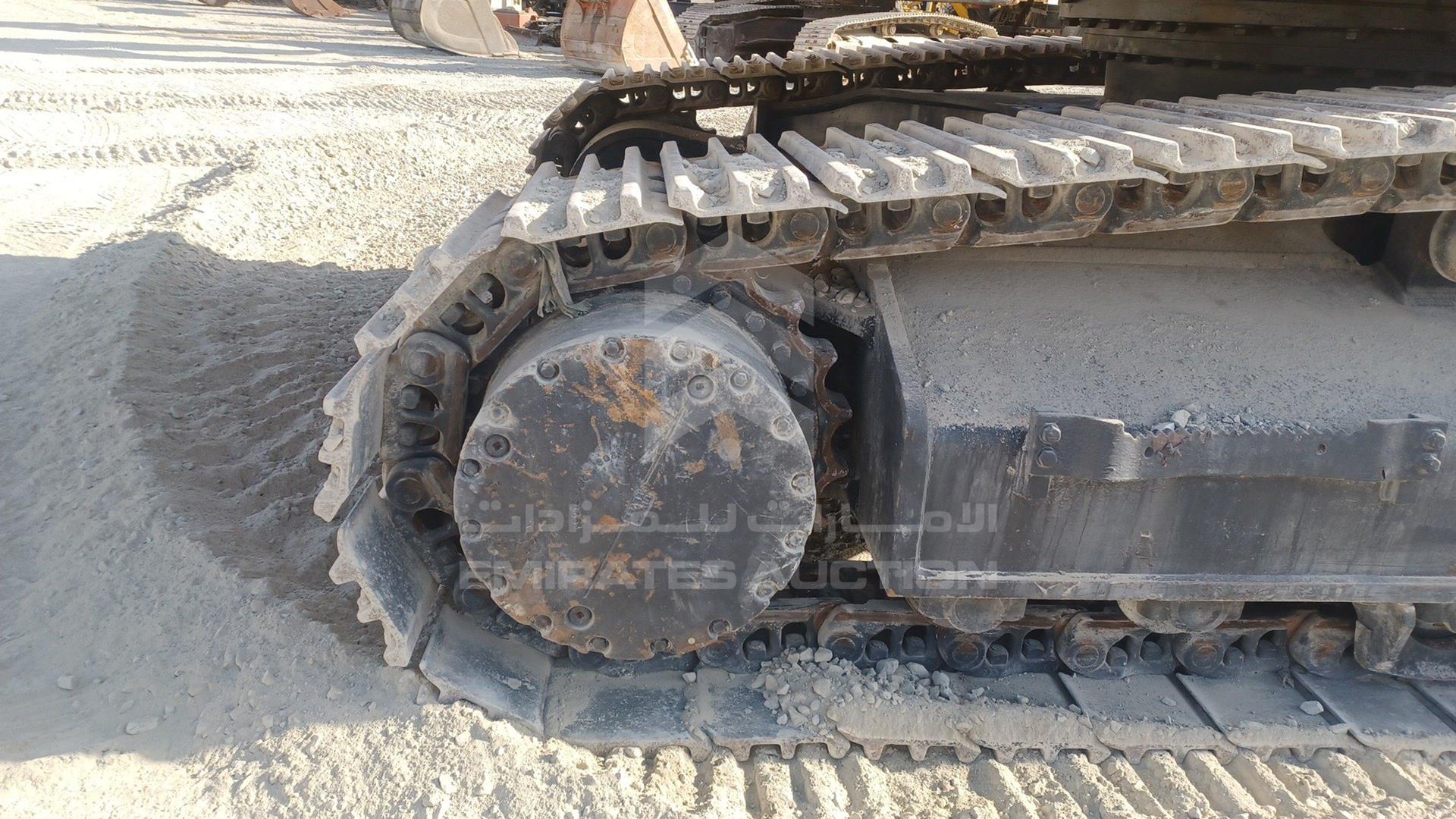 2013 KOMATSU PC400-7 VIN: KMTPC086J02052618