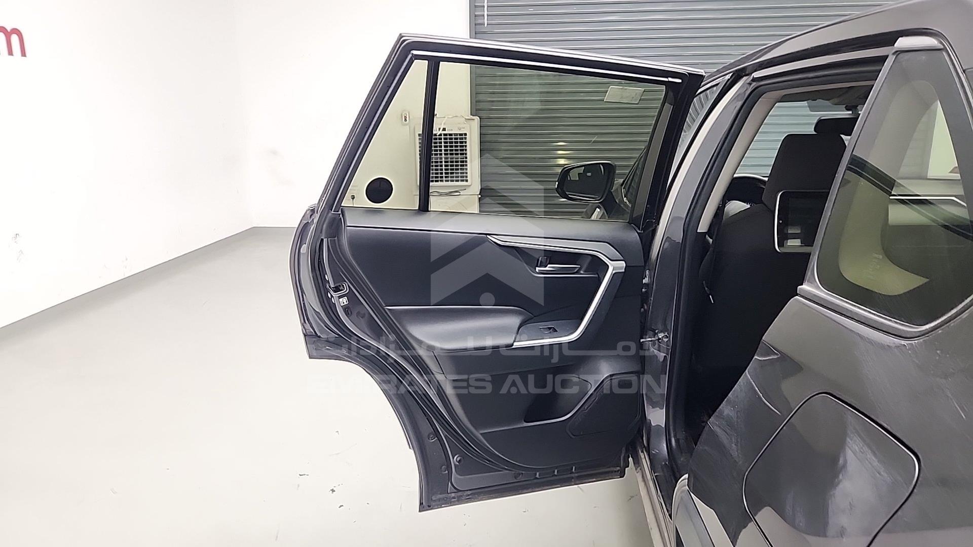 2019 TOYOTA RAV-4 VIN: JTDW13FV2KJ007783