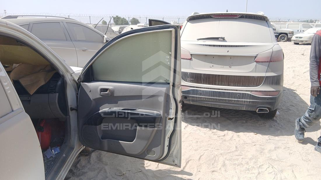 ميتسوبيشي L 200 2008 — الباب الأمامي الأيمن — صورة 25