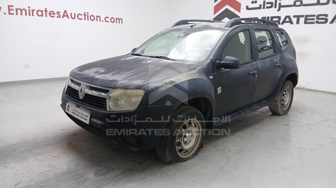 2014 Renault Duster — Front Left Angle — Photo 7