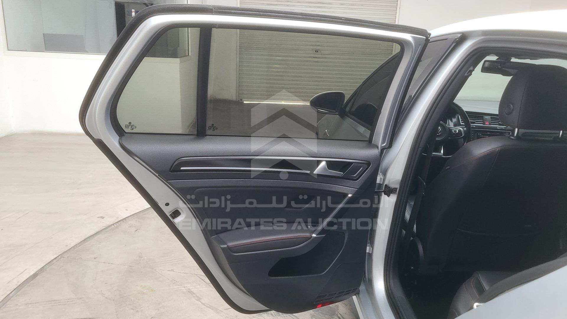 2015 VOLKSWAGEN GOLF GTI VIN: WVWFK2AU1FW000385