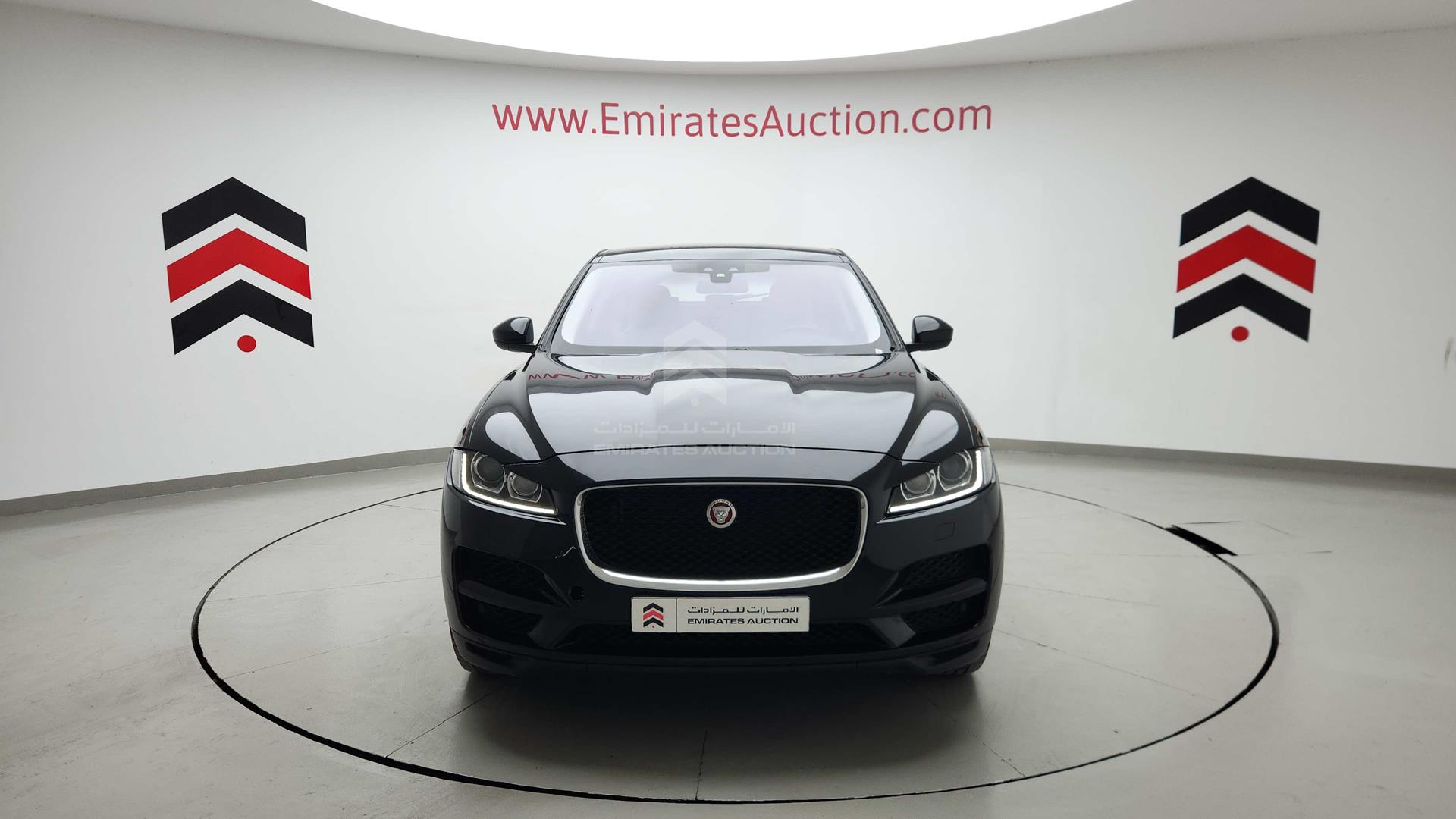 2017 JAGUAR F-PACE VIN: SADCA2BV1HA055730