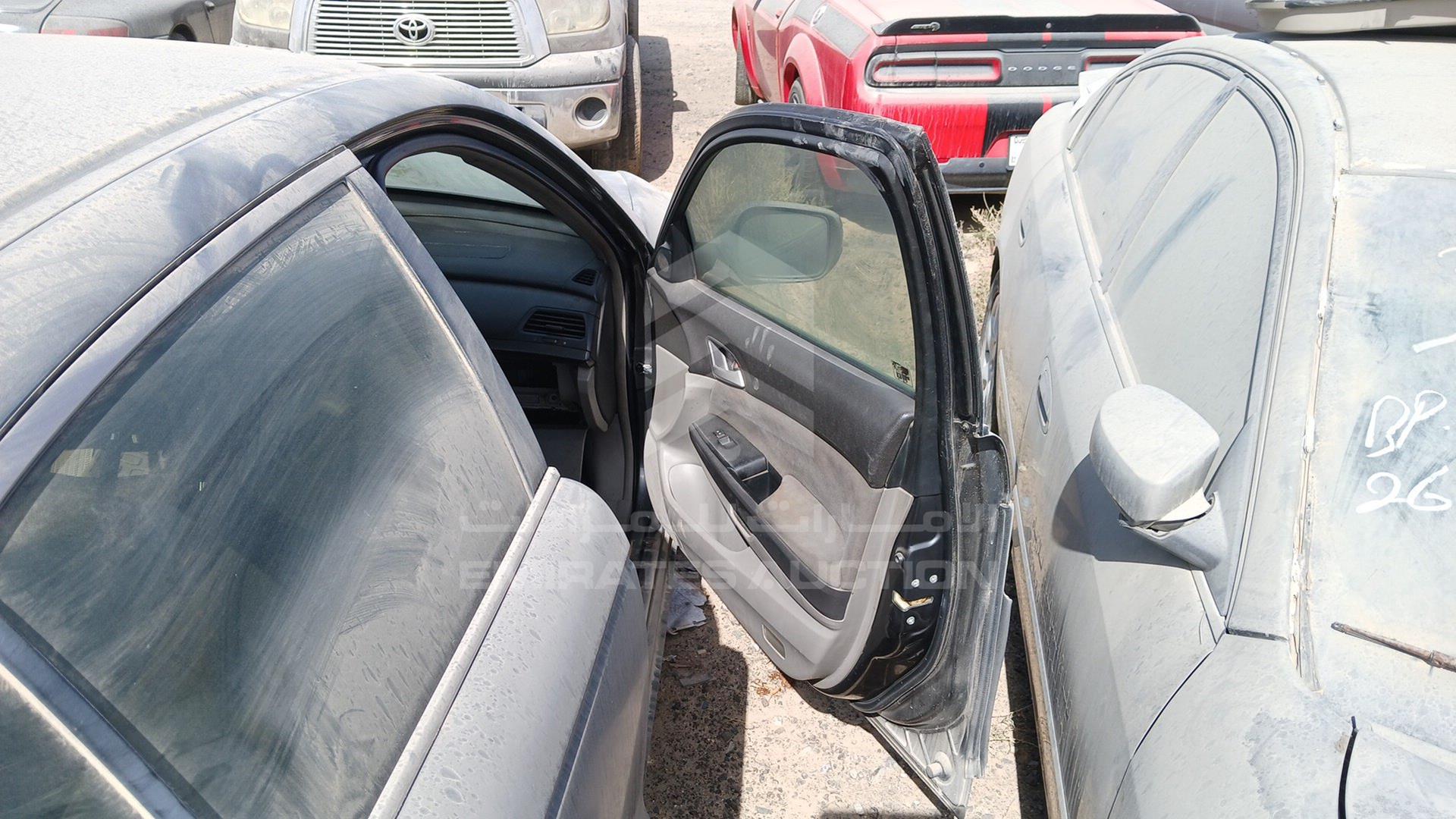 2009 HONDA ACCORD VIN: JHMCP26389C402865