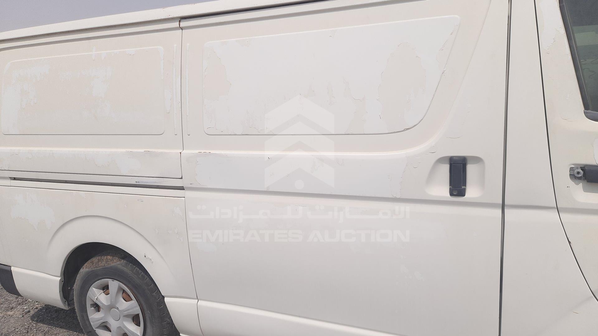 2009 TOYOTA HIACE VIN: JTFHX02P490041972