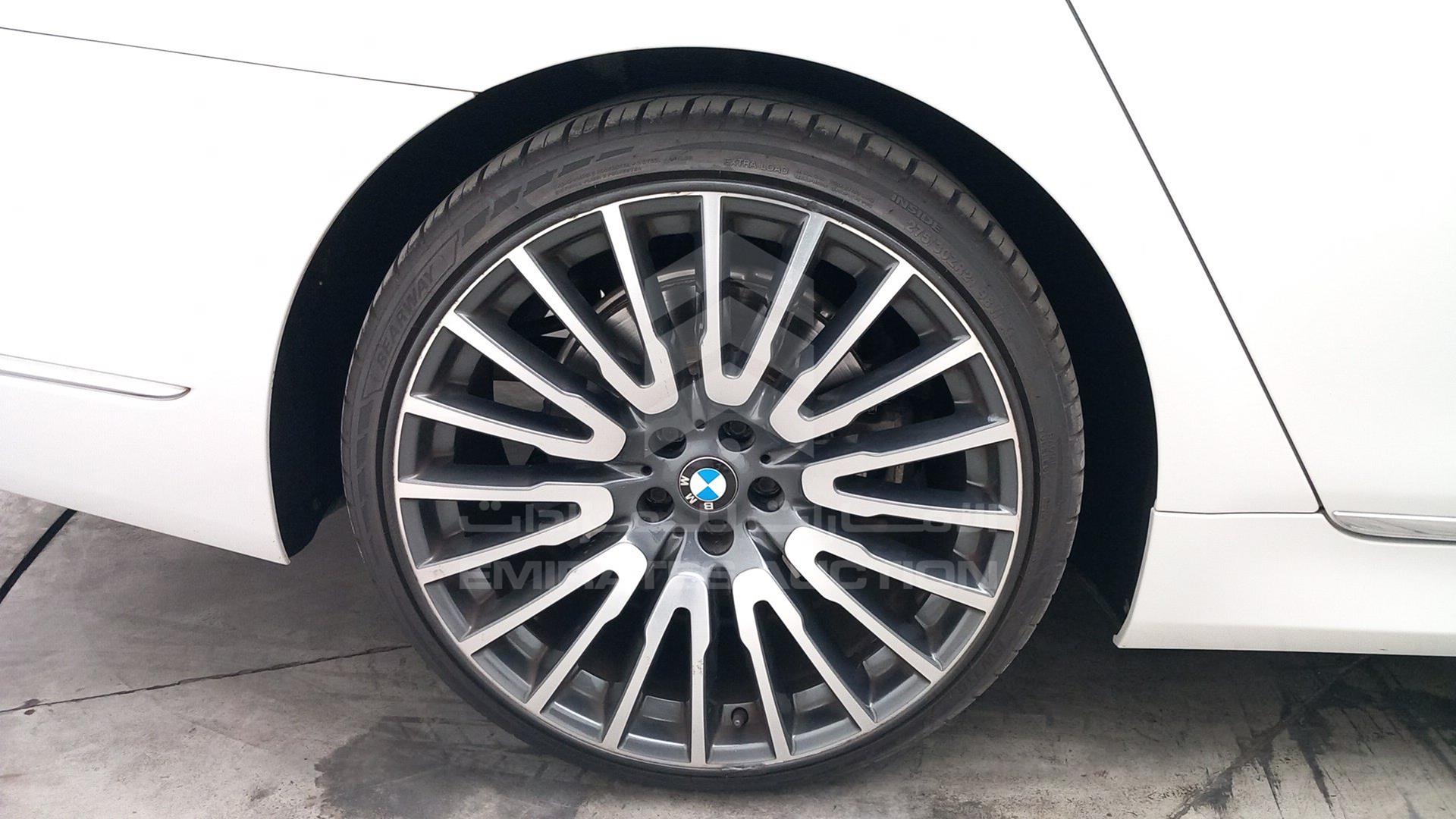 2017 BMW 740 LI VIN: WBA7E2108HG409051