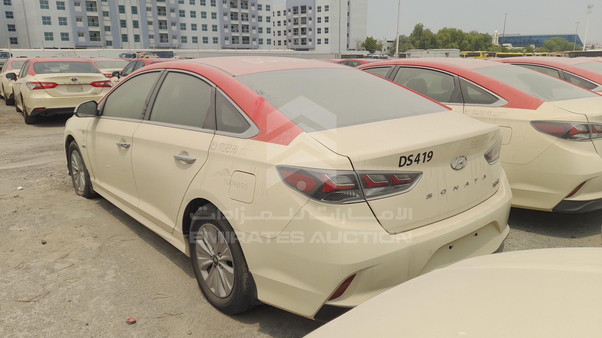 2018 HYUNDAI SONATA VIN: KMHE24131JA081968