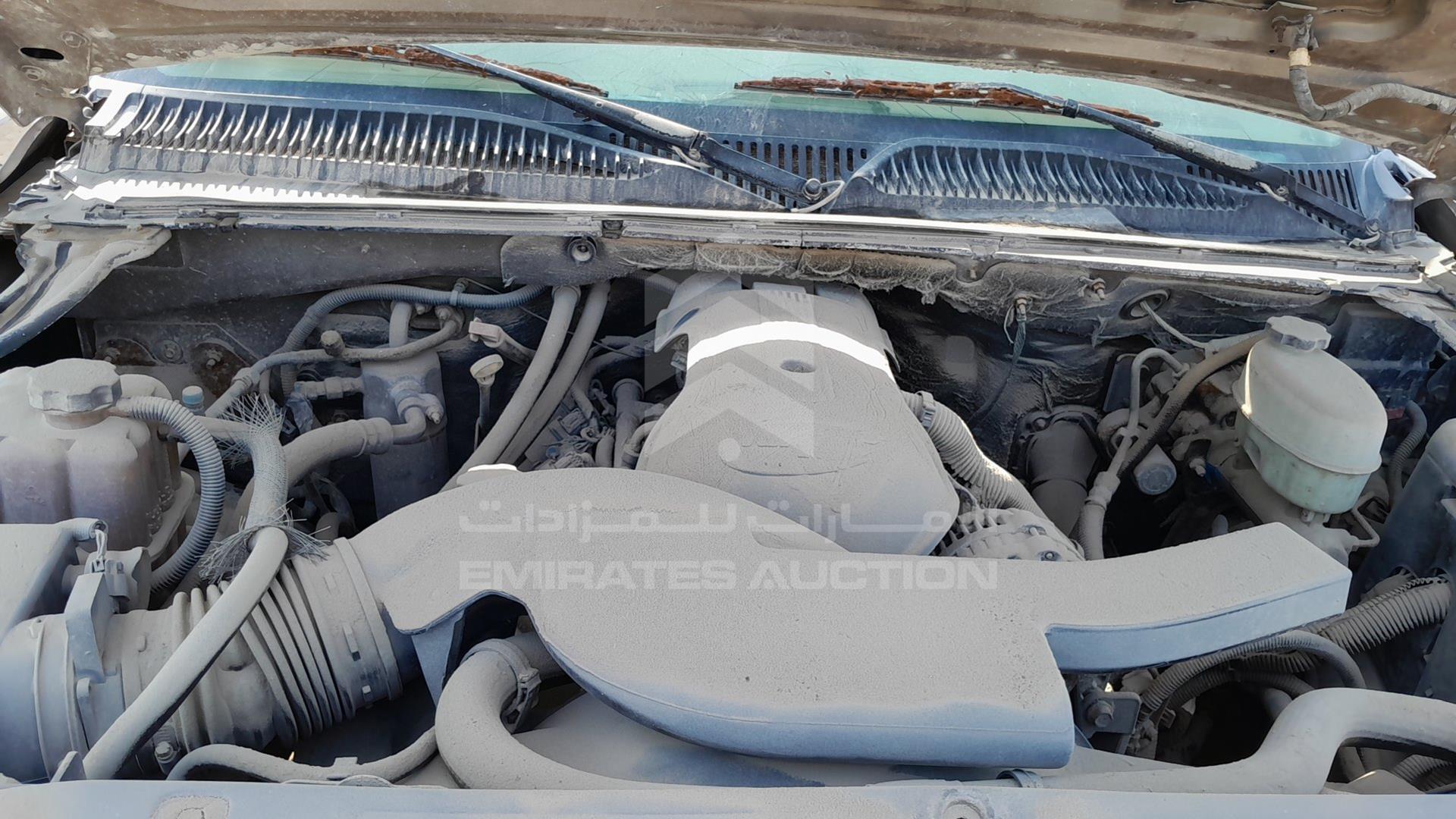 2004 CHEVROLET TAHOE VIN: 1GNEK13T44J123142