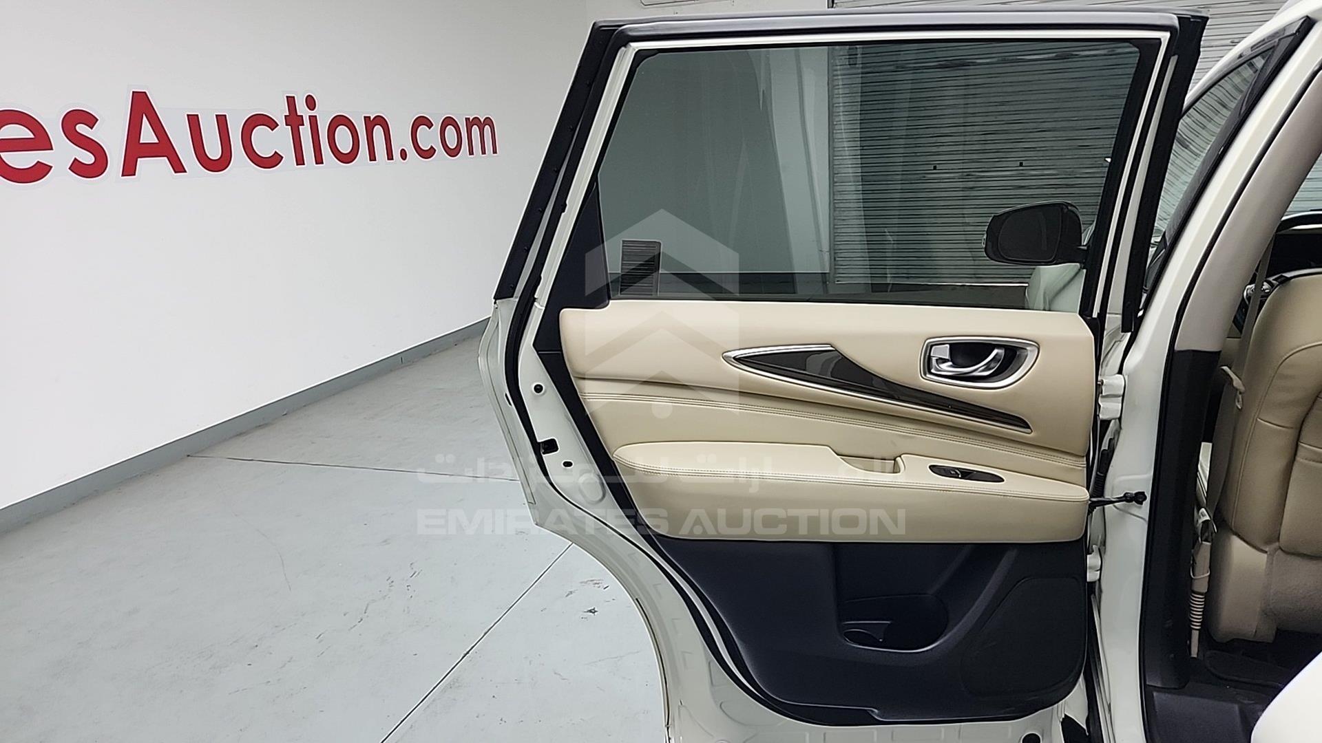 2017 INFINITI QX60 VIN: 5N1DL0MN2HC546853