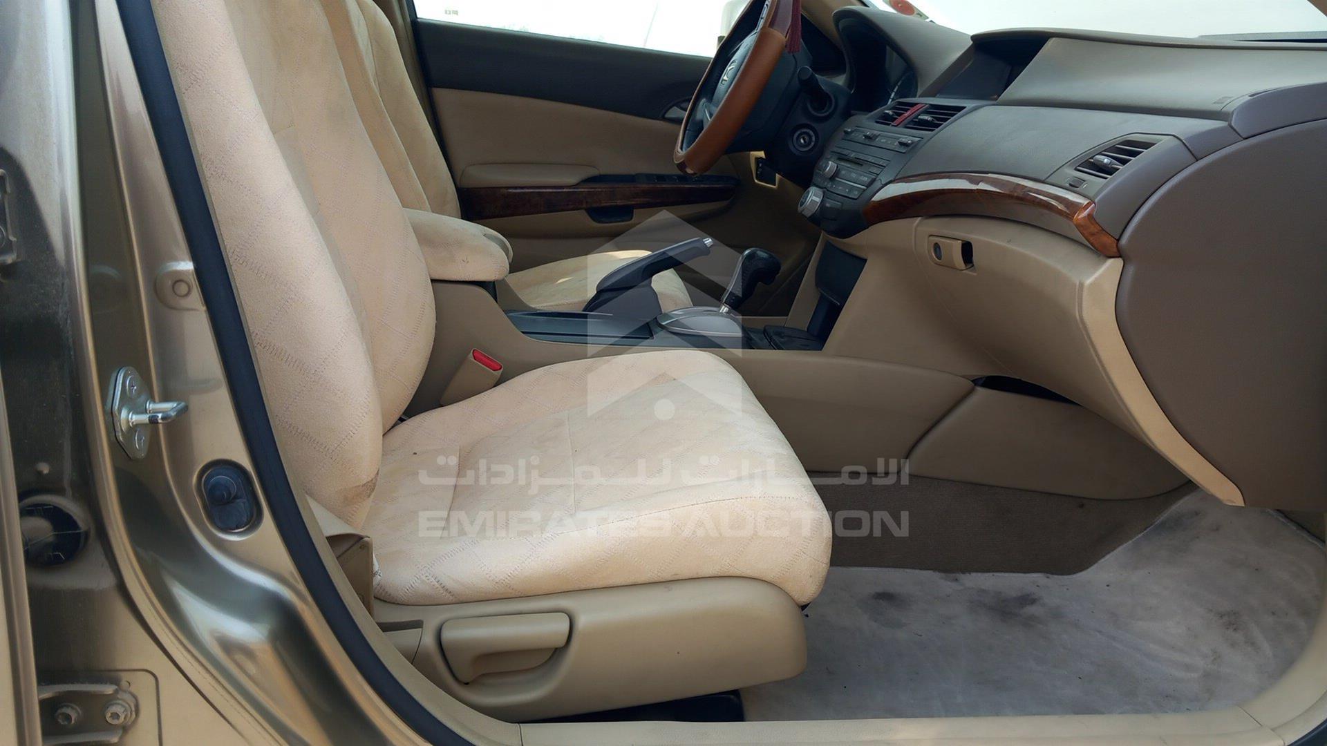 2008 HONDA ACCORD VIN: JHMCP26728C405424