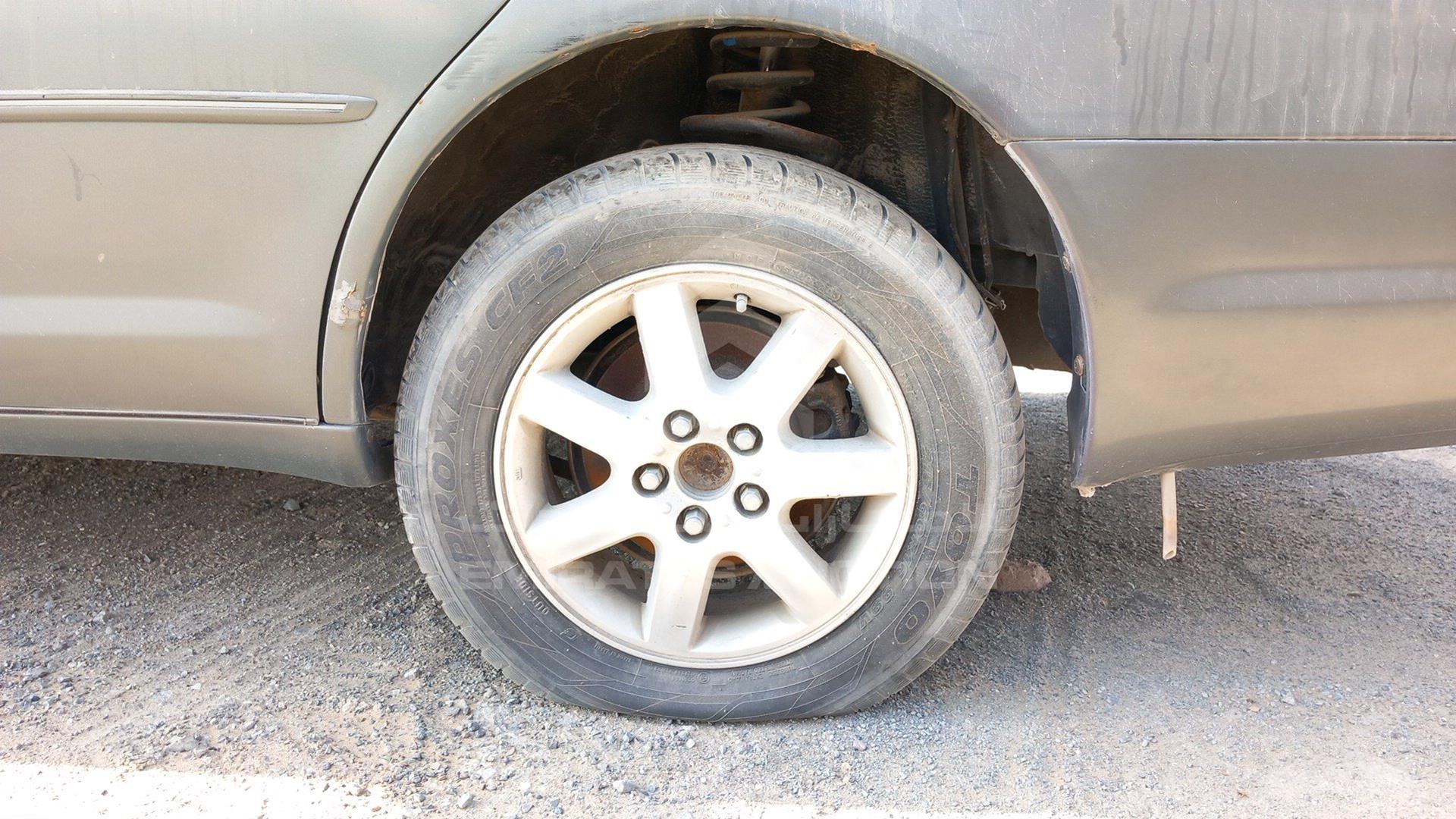 2000 TOYOTA AVALON VIN: 4T1BF28B8YU055952