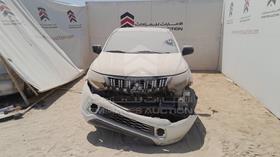 ميتسوبيشي L 200 2016 — الزاوية الأمامية بالكامل — صورة 1 — صورة مصغرة