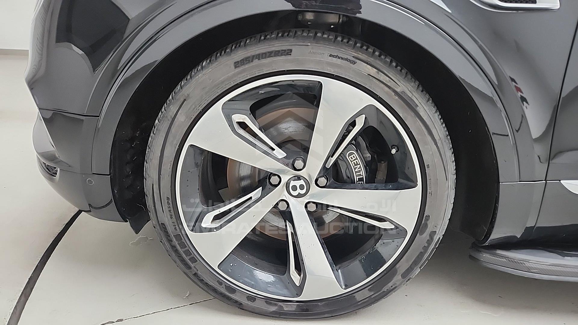 2019 BENTLEY BENTAYGA VIN: SJAAL1ZV2KC023332