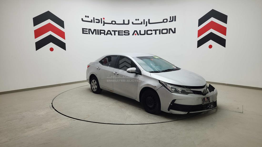 2017 Toyota Corolla — Front Right Angle — Photo 10